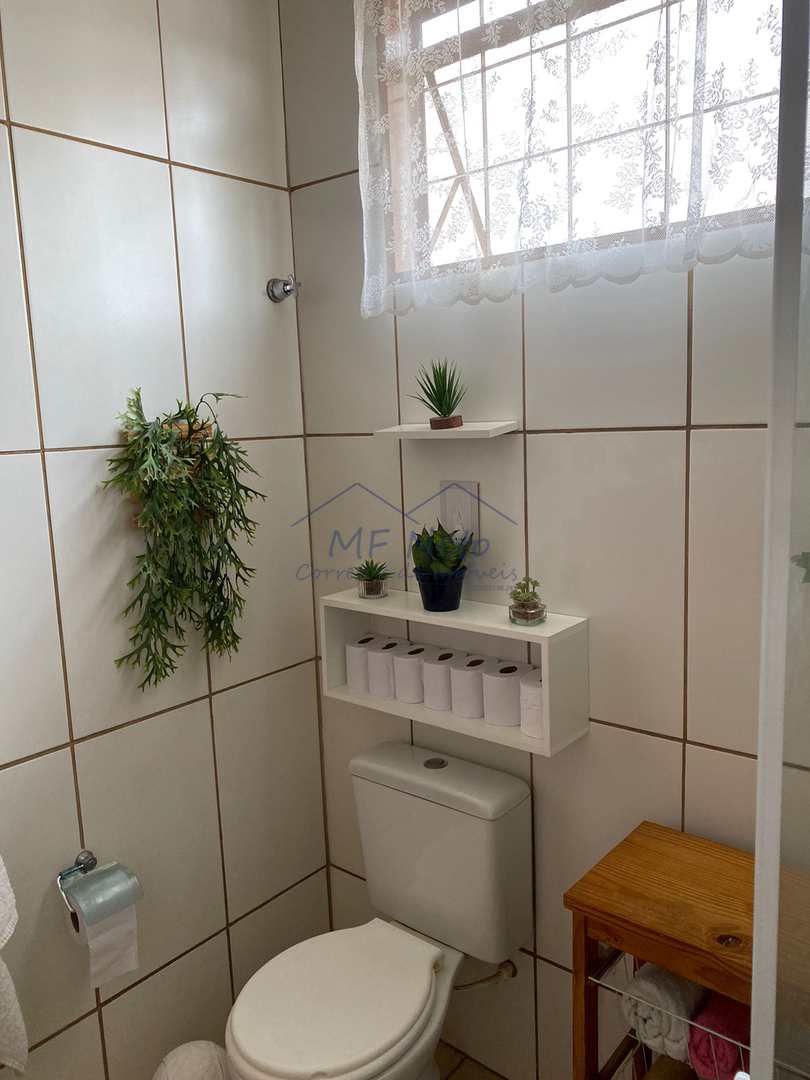 Casa à venda com 2 quartos, 180m² - Foto 3