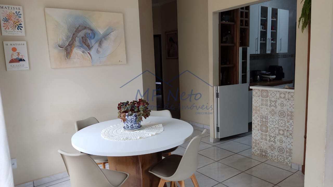 Casa à venda com 3 quartos, 325m² - Foto 16