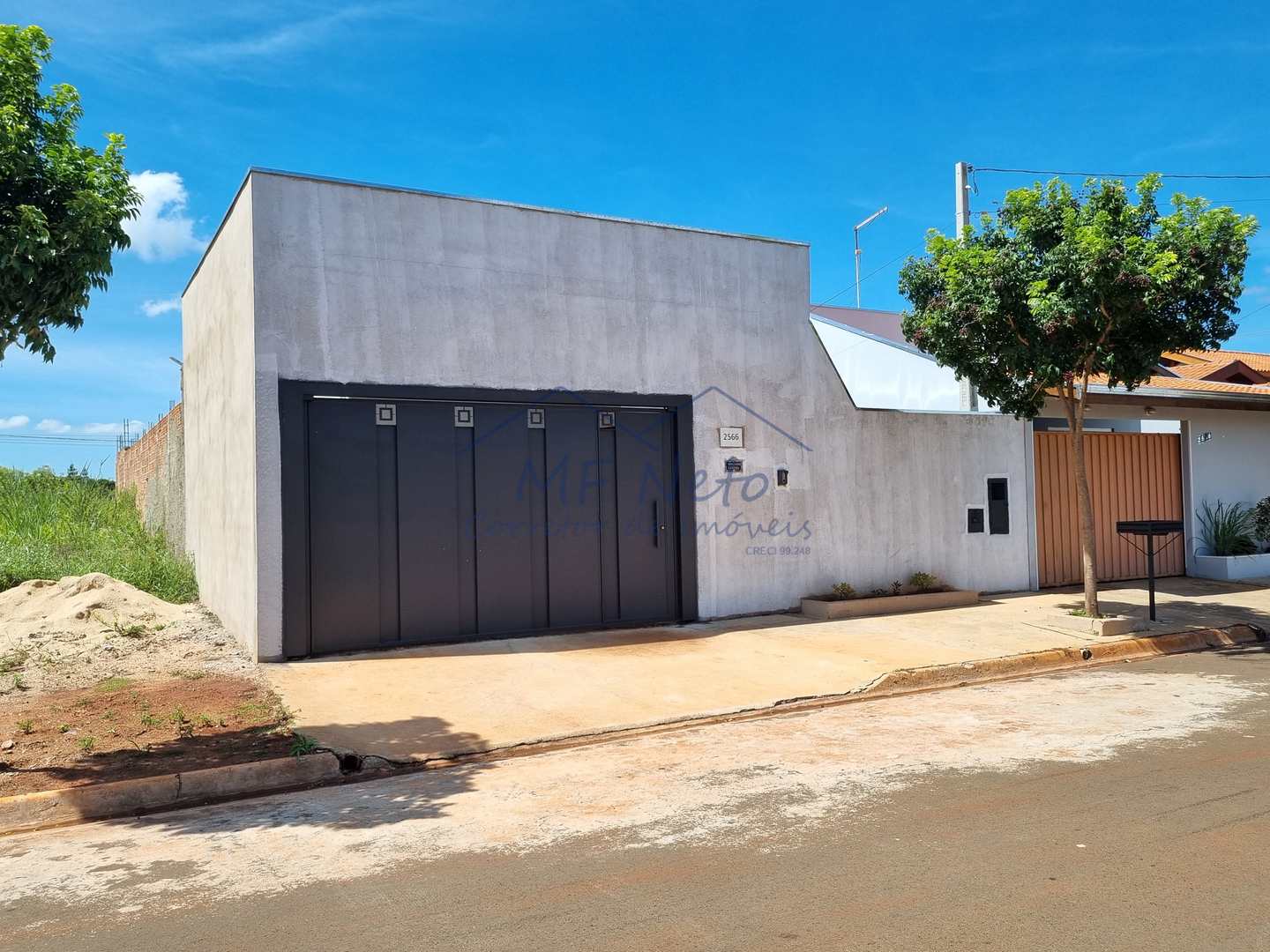 Casa à venda com 2 quartos, 250m² - Foto 17