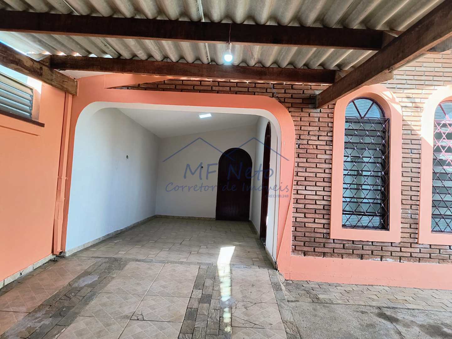 Casa à venda com 3 quartos, 399m² - Foto 2