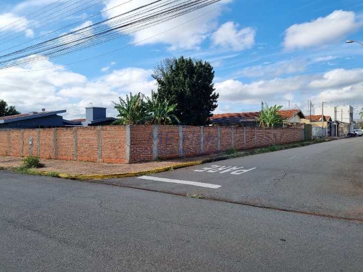 Terreno à venda, 999m² - Foto 1