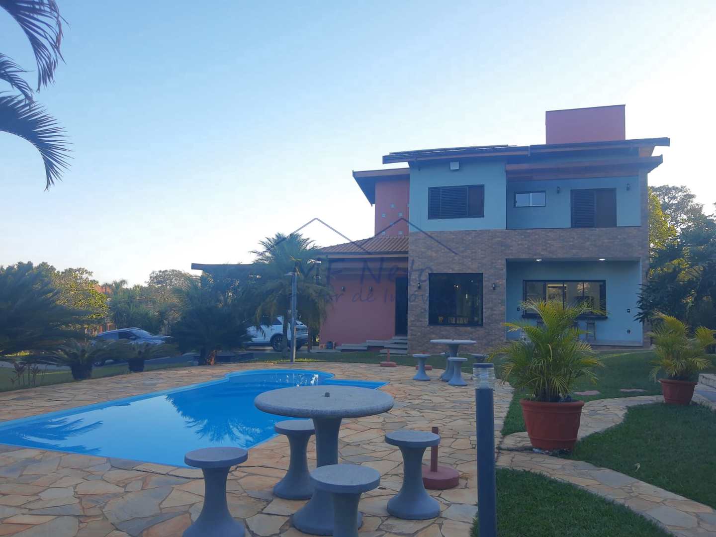 Fazenda à venda com 3 quartos, 1758m² - Foto 1