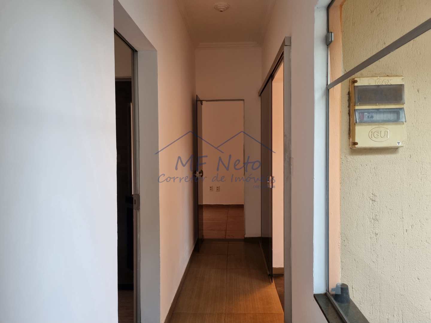 Casa à venda e aluguel com 5 quartos, 300m² - Foto 10