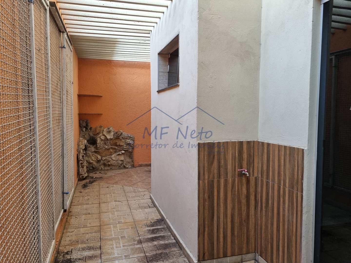 Casa à venda e aluguel com 5 quartos, 300m² - Foto 18