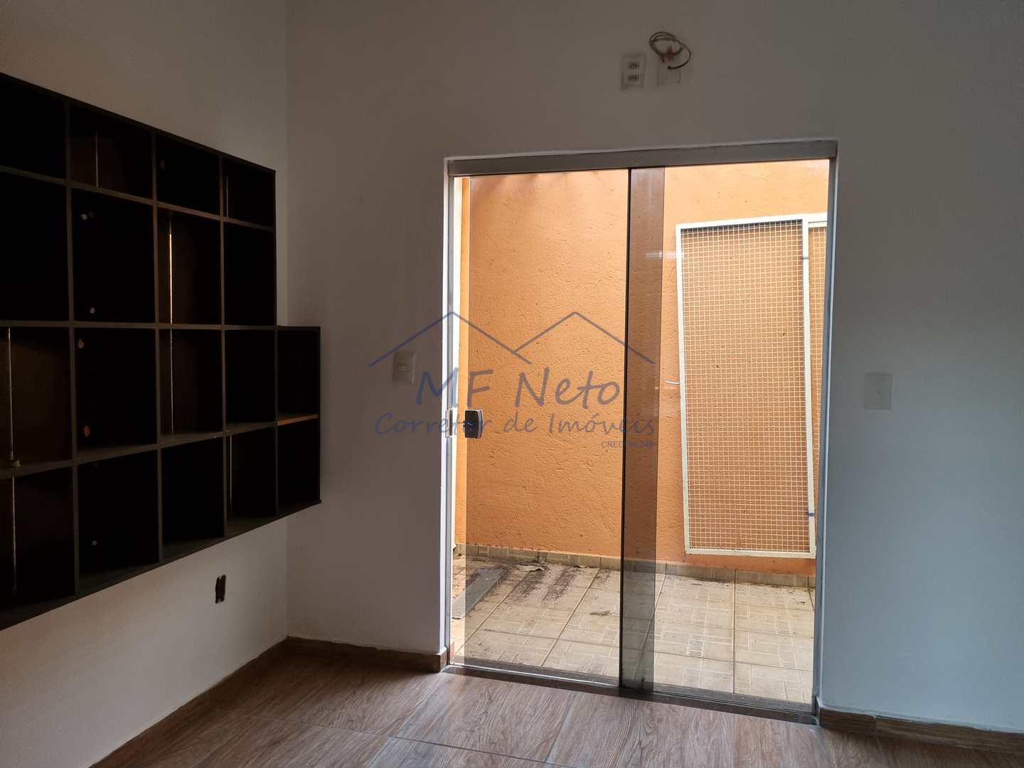 Casa à venda e aluguel com 5 quartos, 300m² - Foto 11