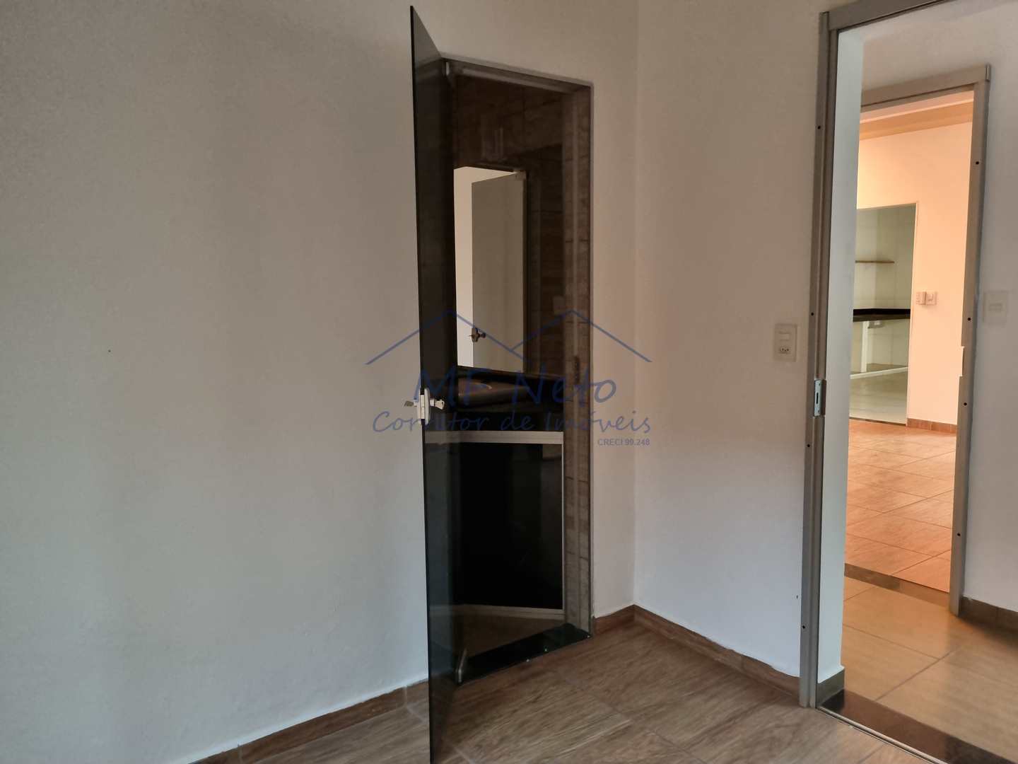 Casa à venda e aluguel com 5 quartos, 300m² - Foto 12