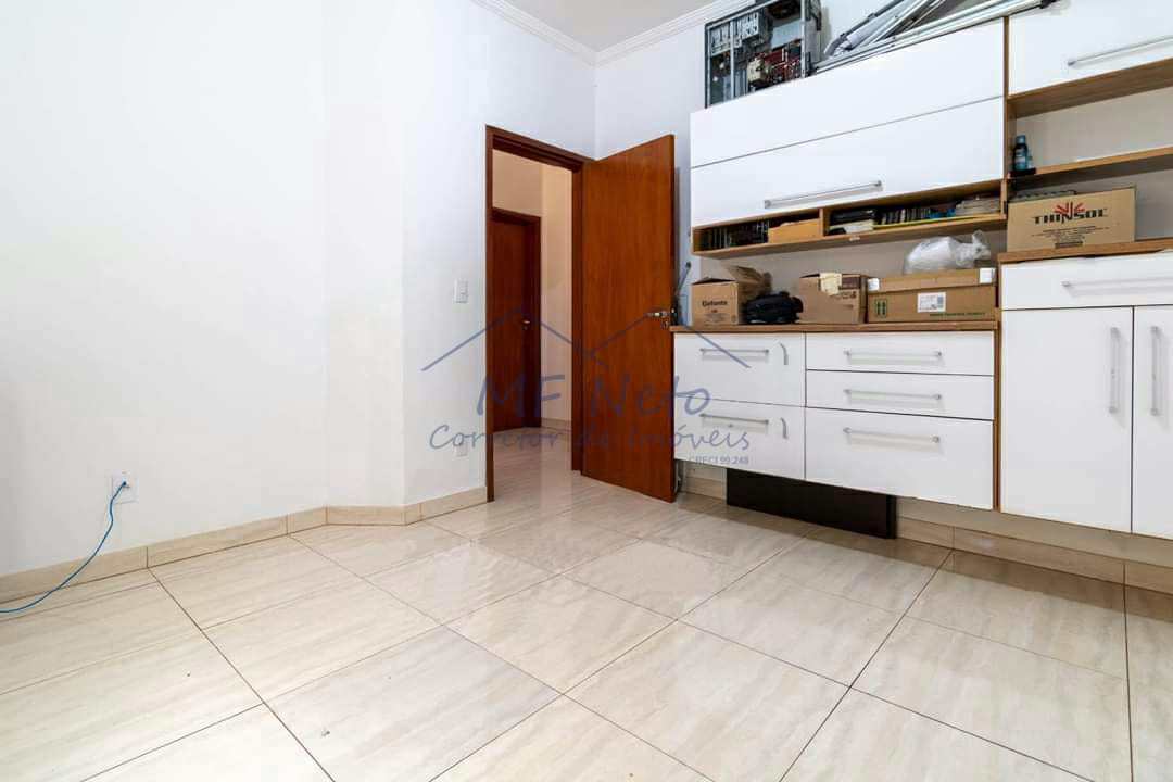 Casa à venda com 3 quartos, 250m² - Foto 5