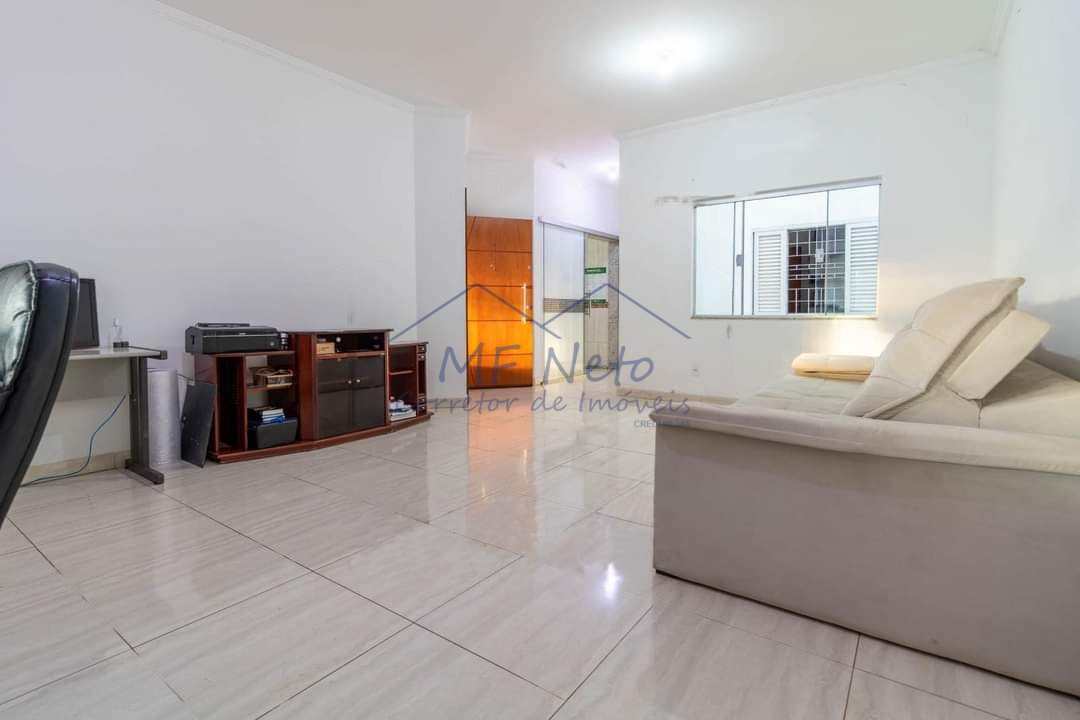 Casa à venda com 3 quartos, 250m² - Foto 4