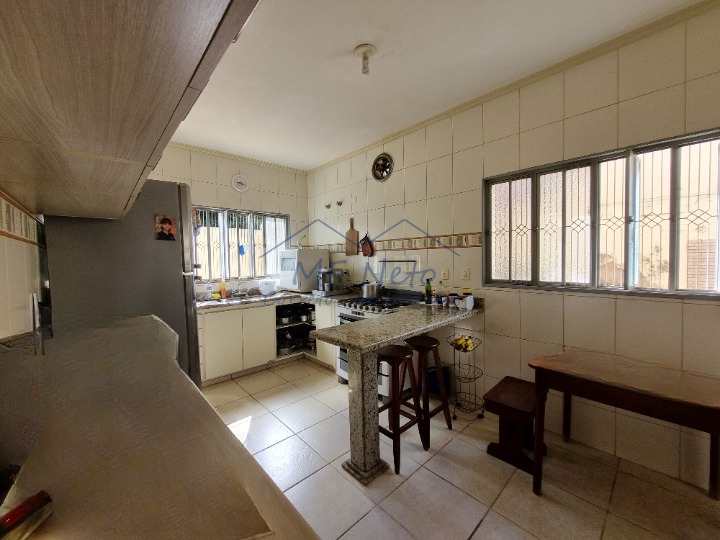Casa à venda com 4 quartos, 392m² - Foto 10