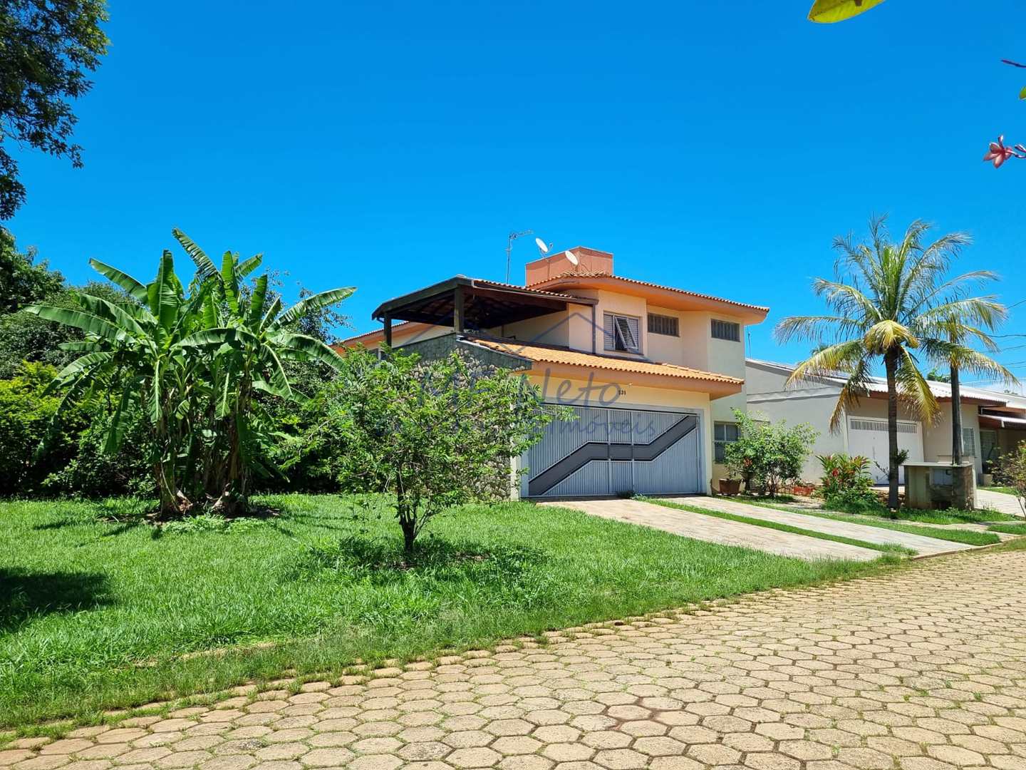 Casa à venda com 4 quartos, 392m² - Foto 3