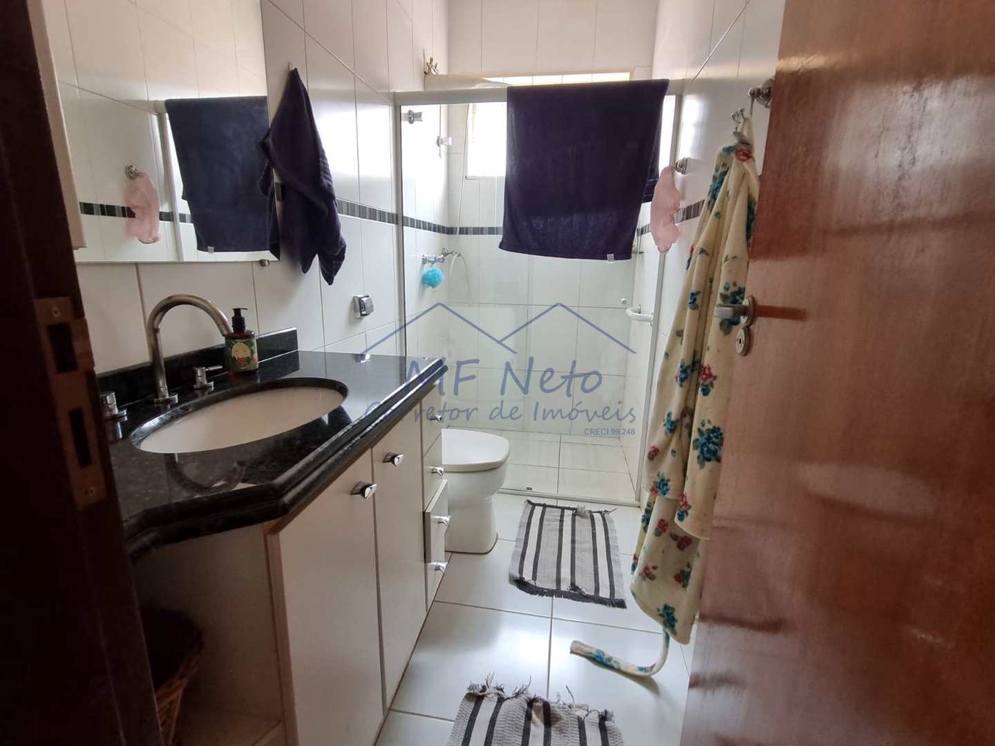 Casa à venda com 3 quartos, 336m² - Foto 4