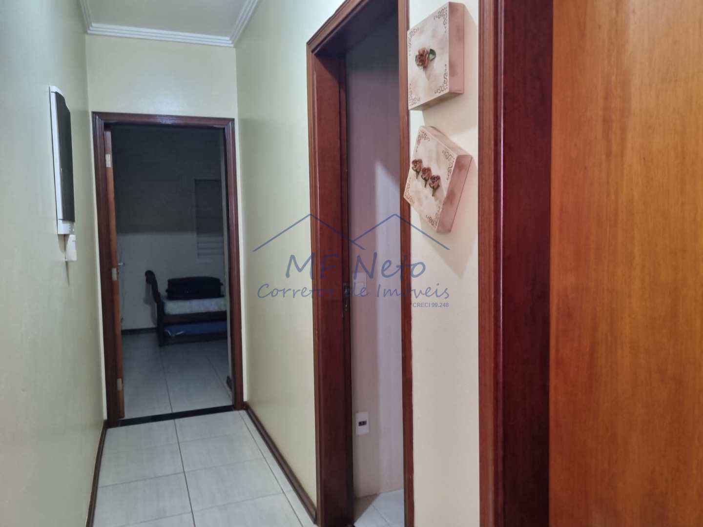 Casa à venda com 3 quartos, 336m² - Foto 3