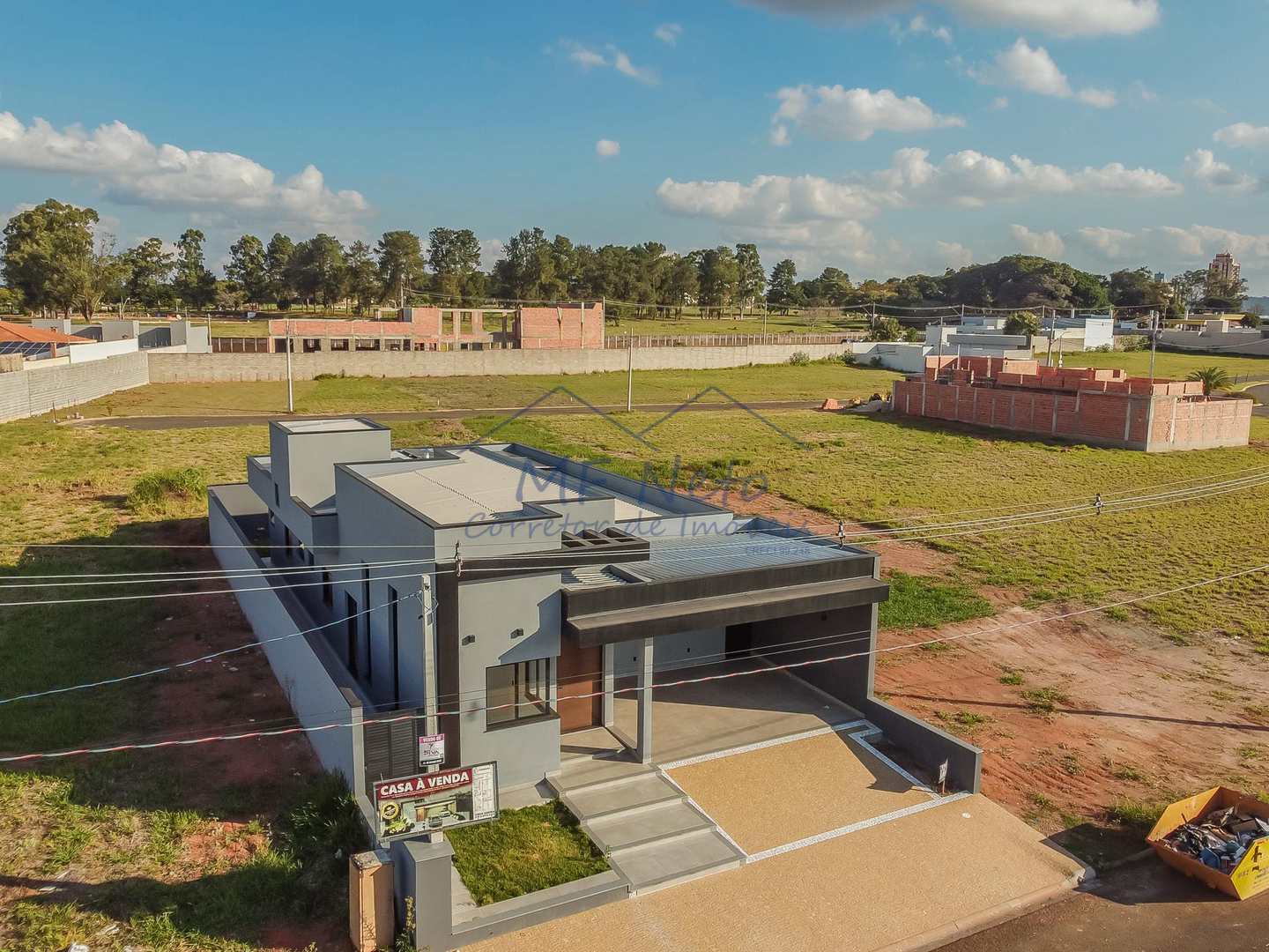 Casa de Condomínio à venda com 3 quartos, 375m² - Foto 4
