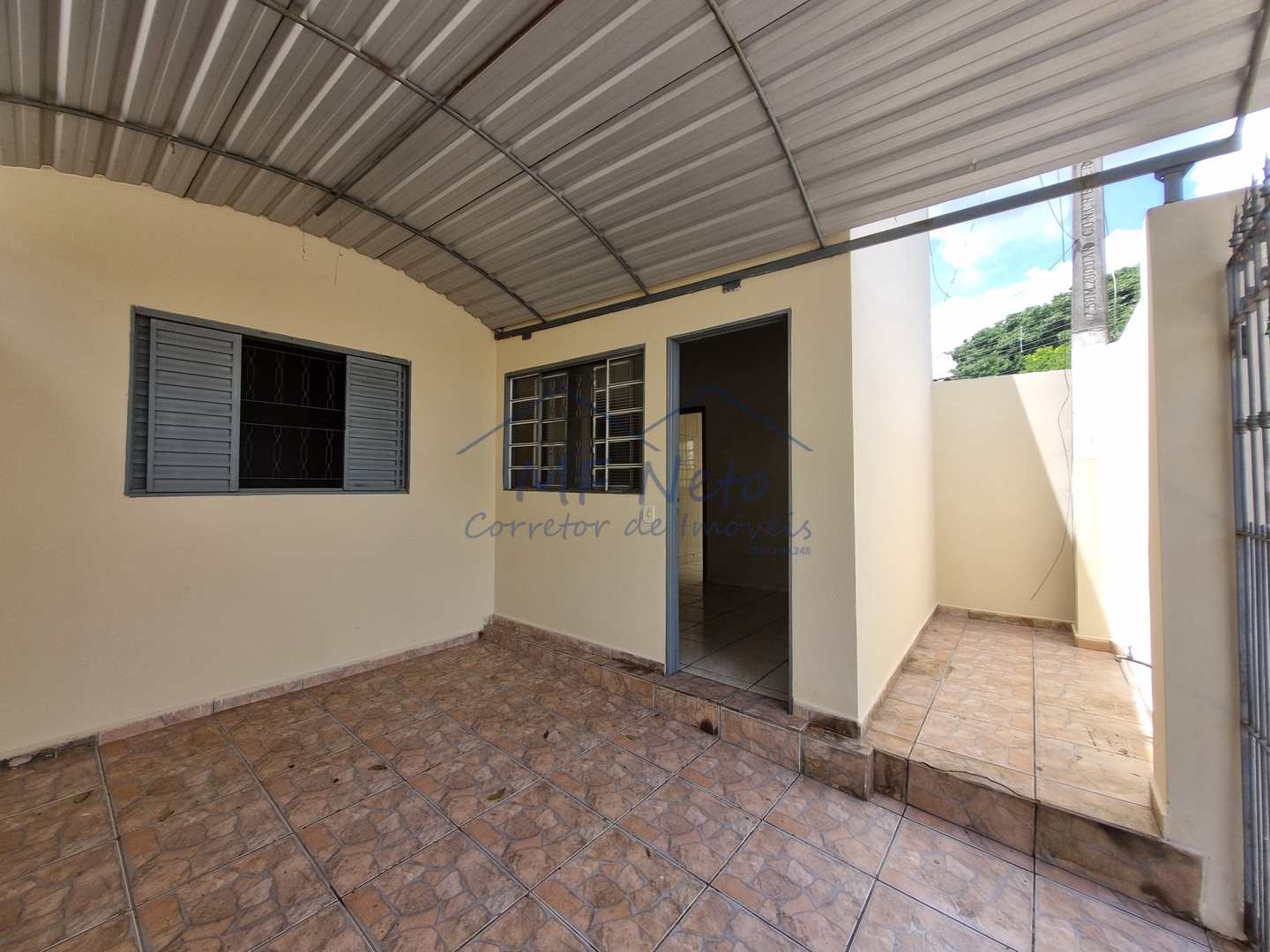 Casa para alugar com 2 quartos, 50m² - Foto 1