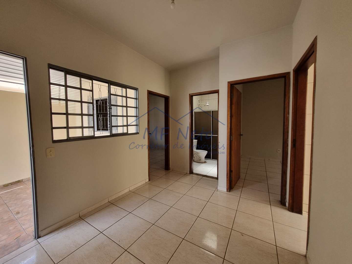 Casa para alugar com 2 quartos, 50m² - Foto 3