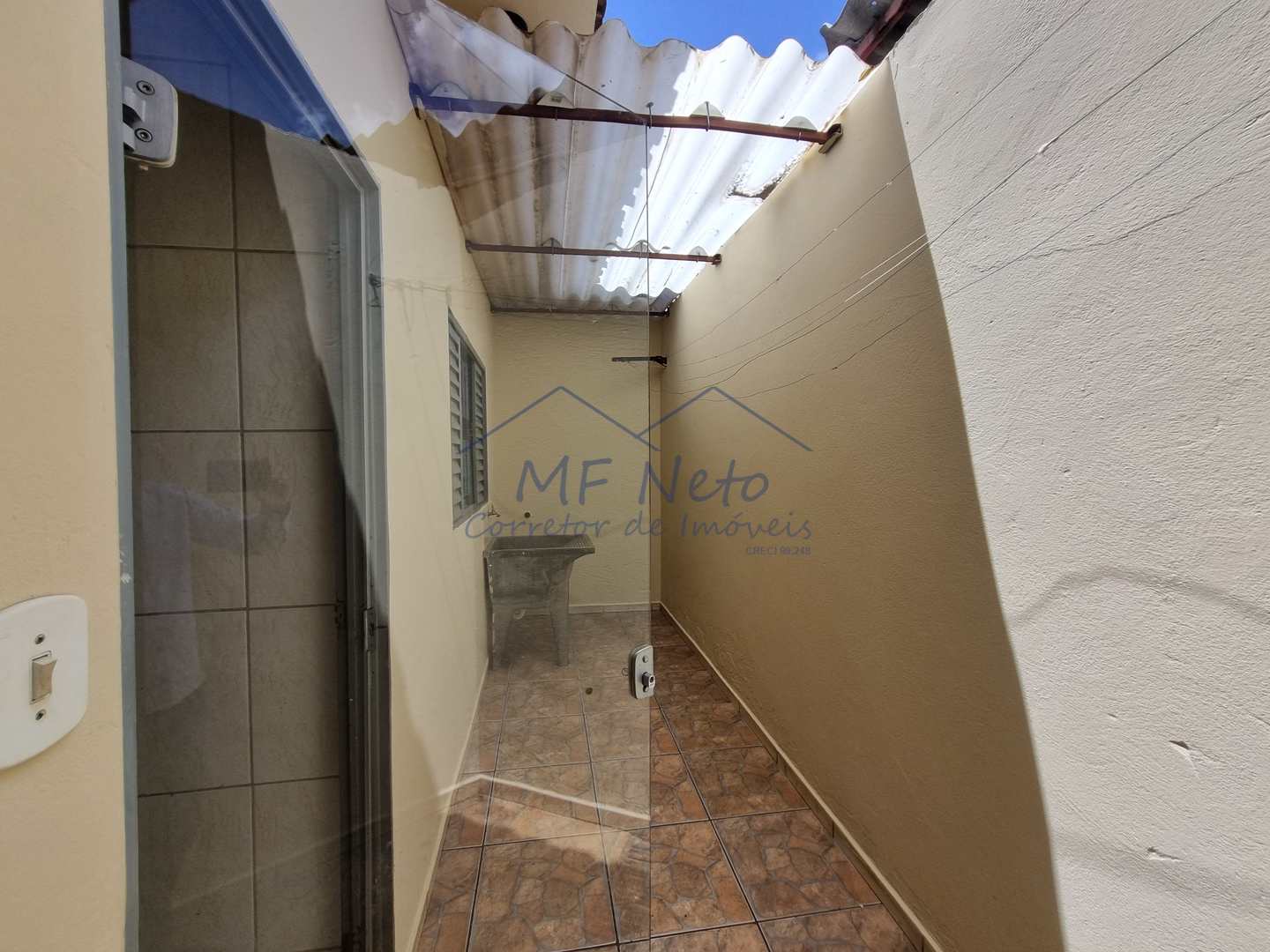Casa para alugar com 2 quartos, 50m² - Foto 12
