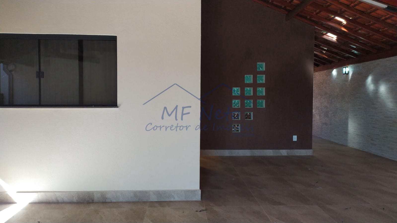 Casa à venda com 2 quartos, 256m² - Foto 2