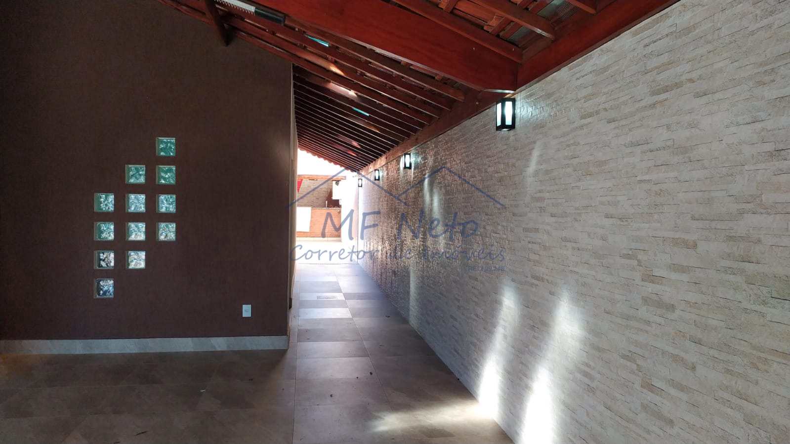 Casa à venda com 2 quartos, 256m² - Foto 3