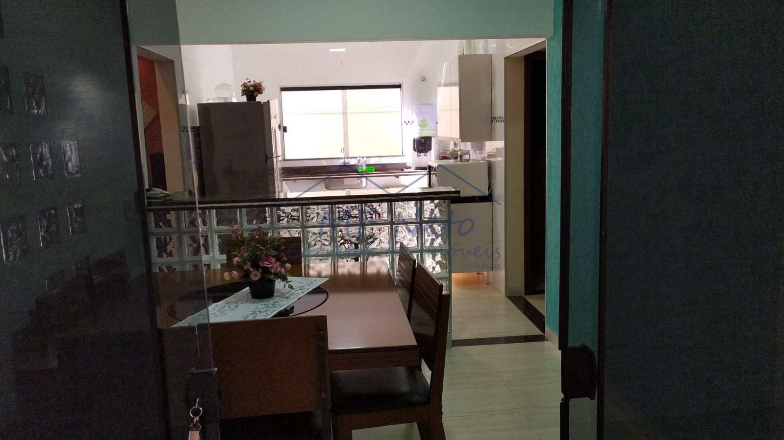 Casa à venda com 2 quartos, 256m² - Foto 6