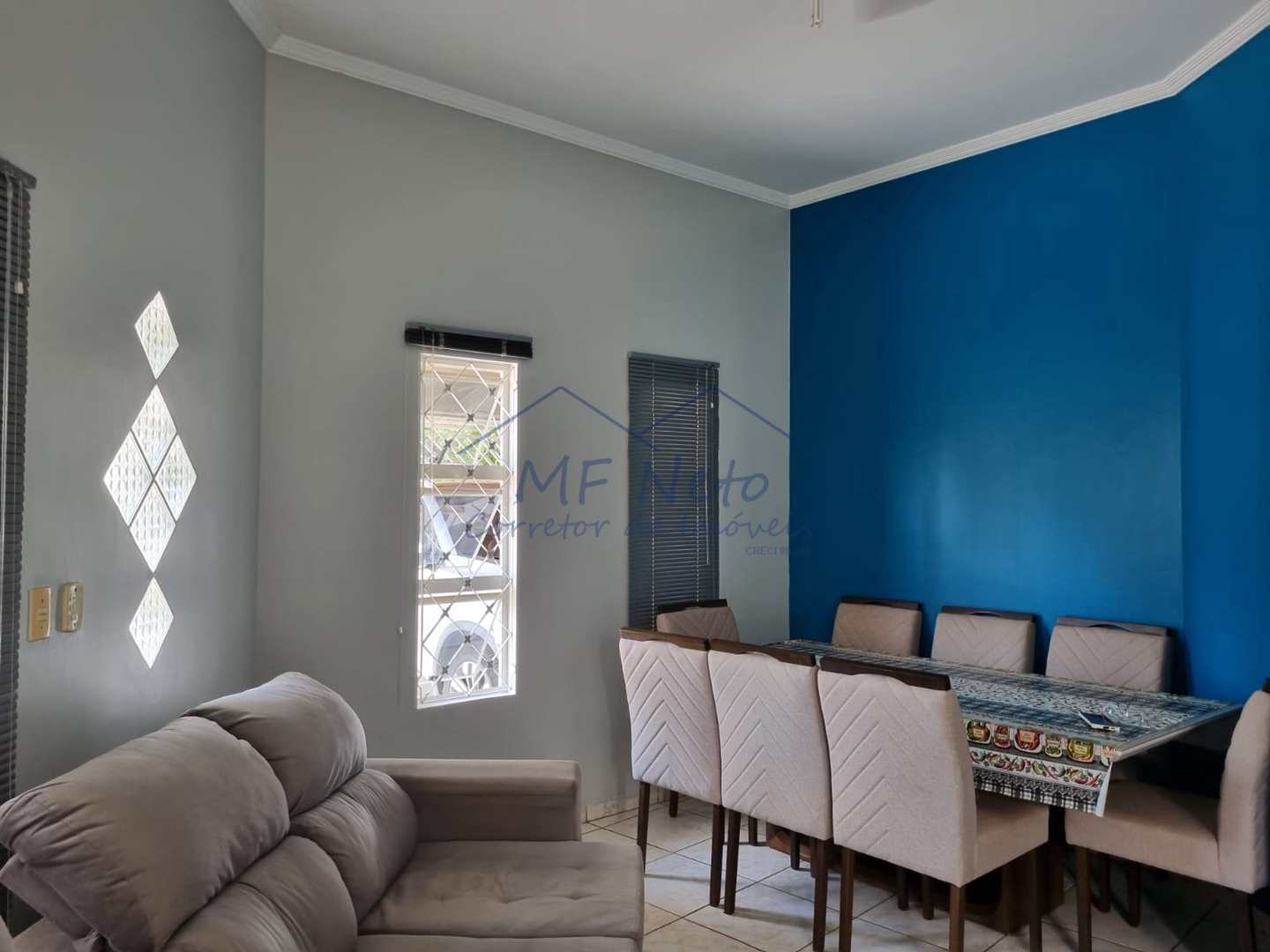 Casa à venda com 3 quartos, 295m² - Foto 2