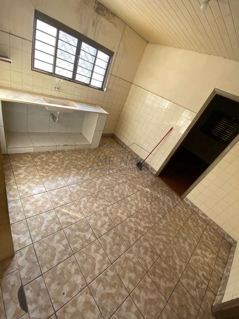 Casa à venda com 3 quartos, 294m² - Foto 8