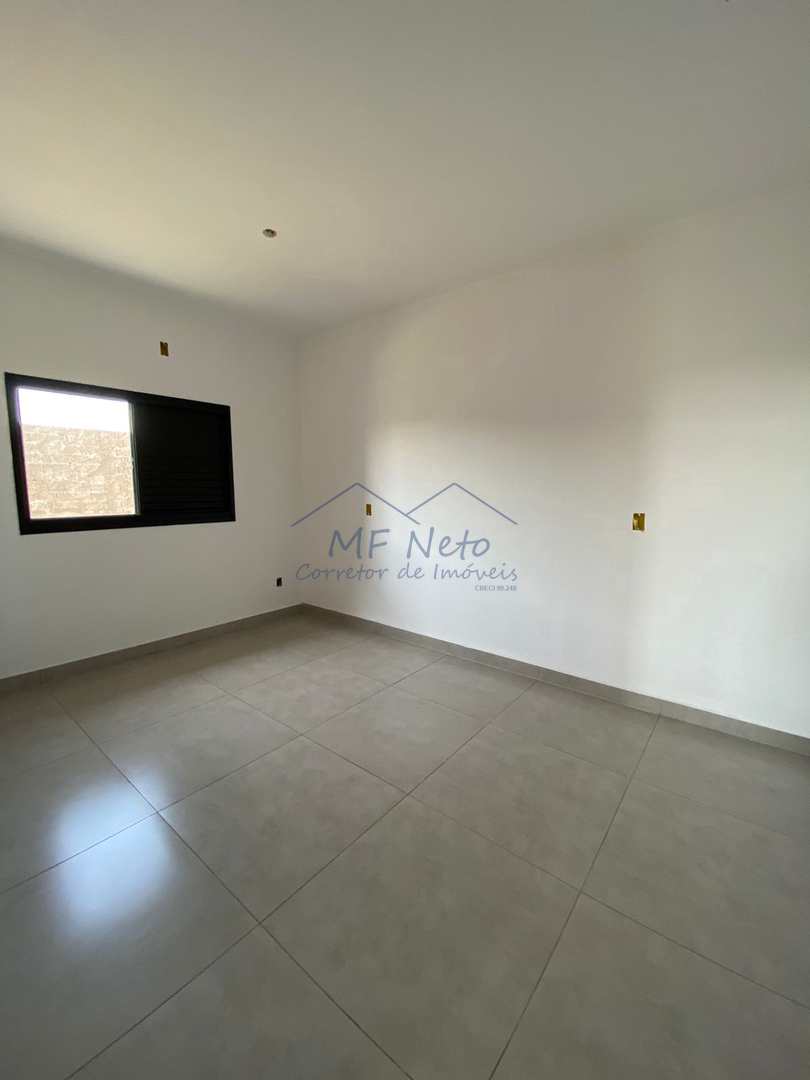 Casa à venda com 2 quartos, 250m² - Foto 8