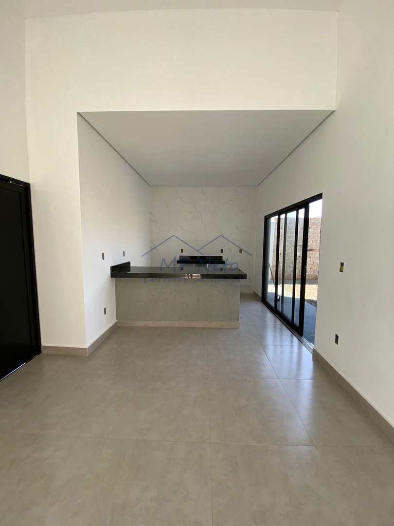 Casa à venda com 2 quartos, 250m² - Foto 3
