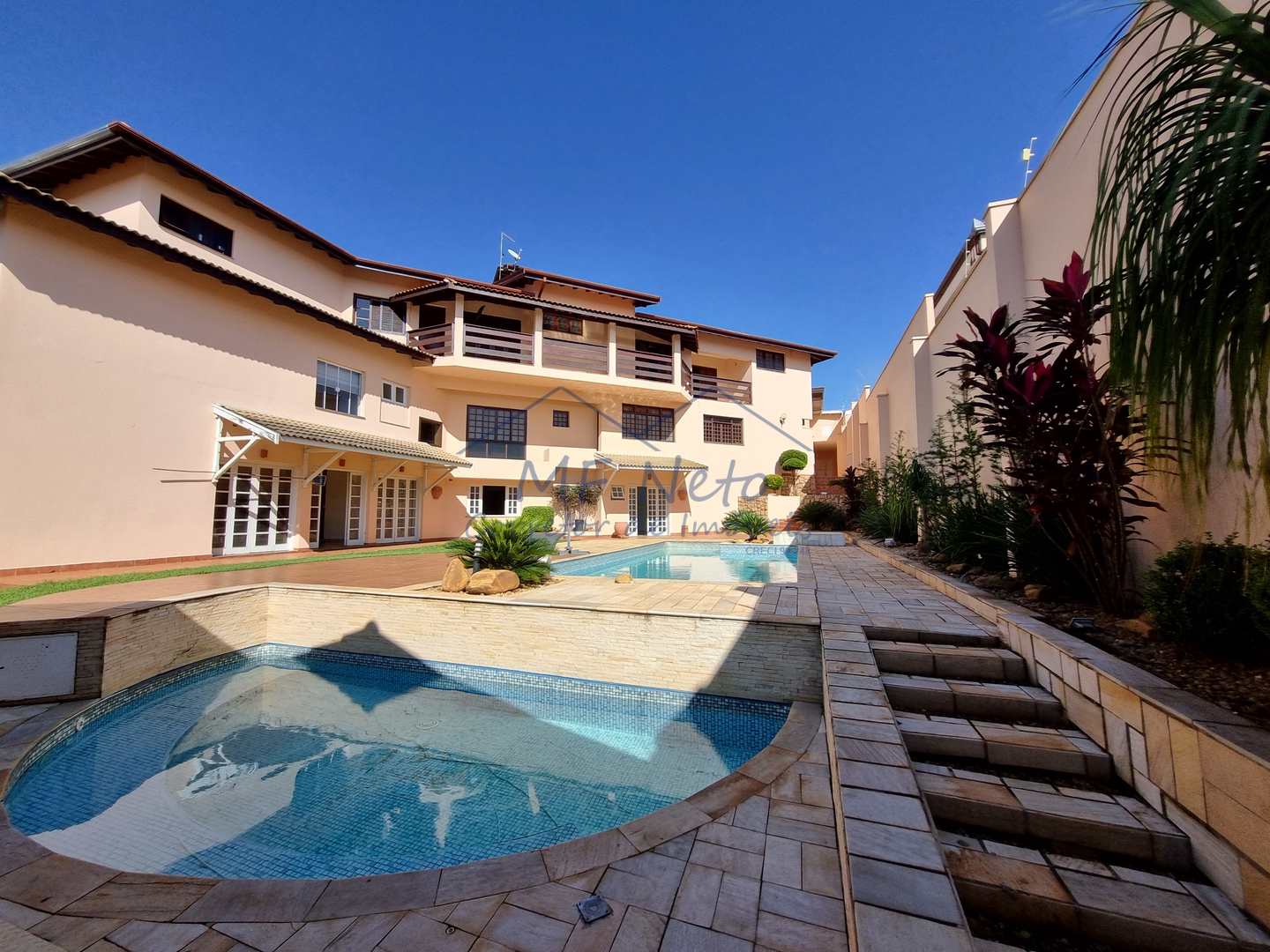 Casa, 5 quartos, 1003 m² - Foto 1