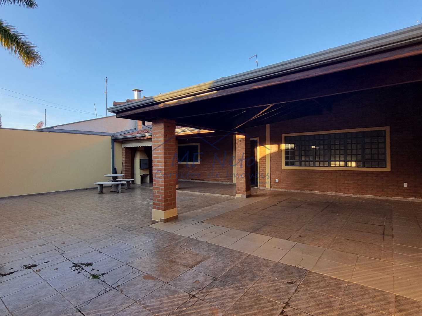 Casa à venda com 3 quartos, 312m² - Foto 3