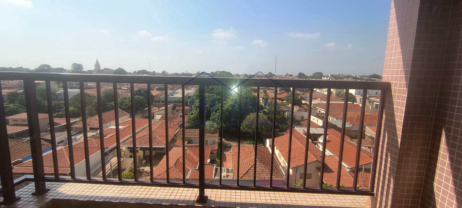 Apartamento à venda com 3 quartos, 80m² - Foto 2
