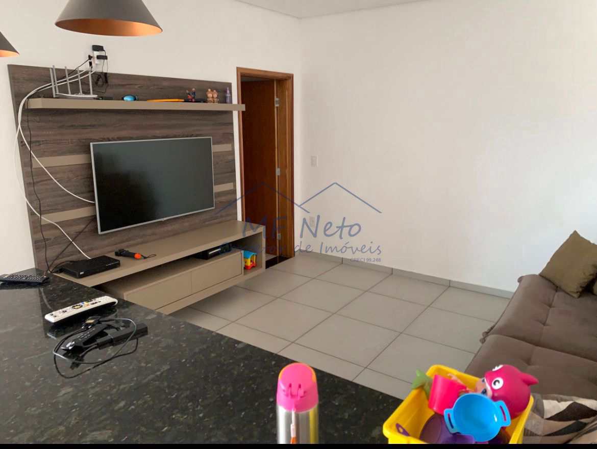 Casa à venda com 2 quartos, 525m² - Foto 2