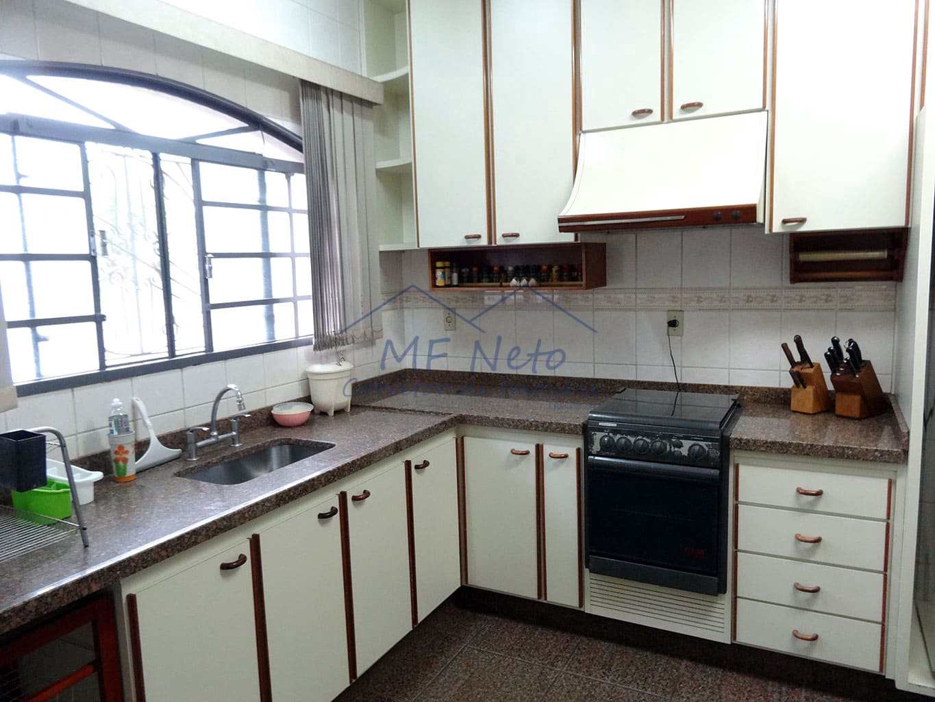Chácara à venda com 6 quartos, 6100m² - Foto 28