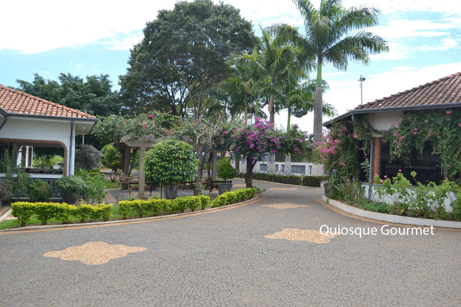 Chácara à venda com 6 quartos, 6100m² - Foto 3