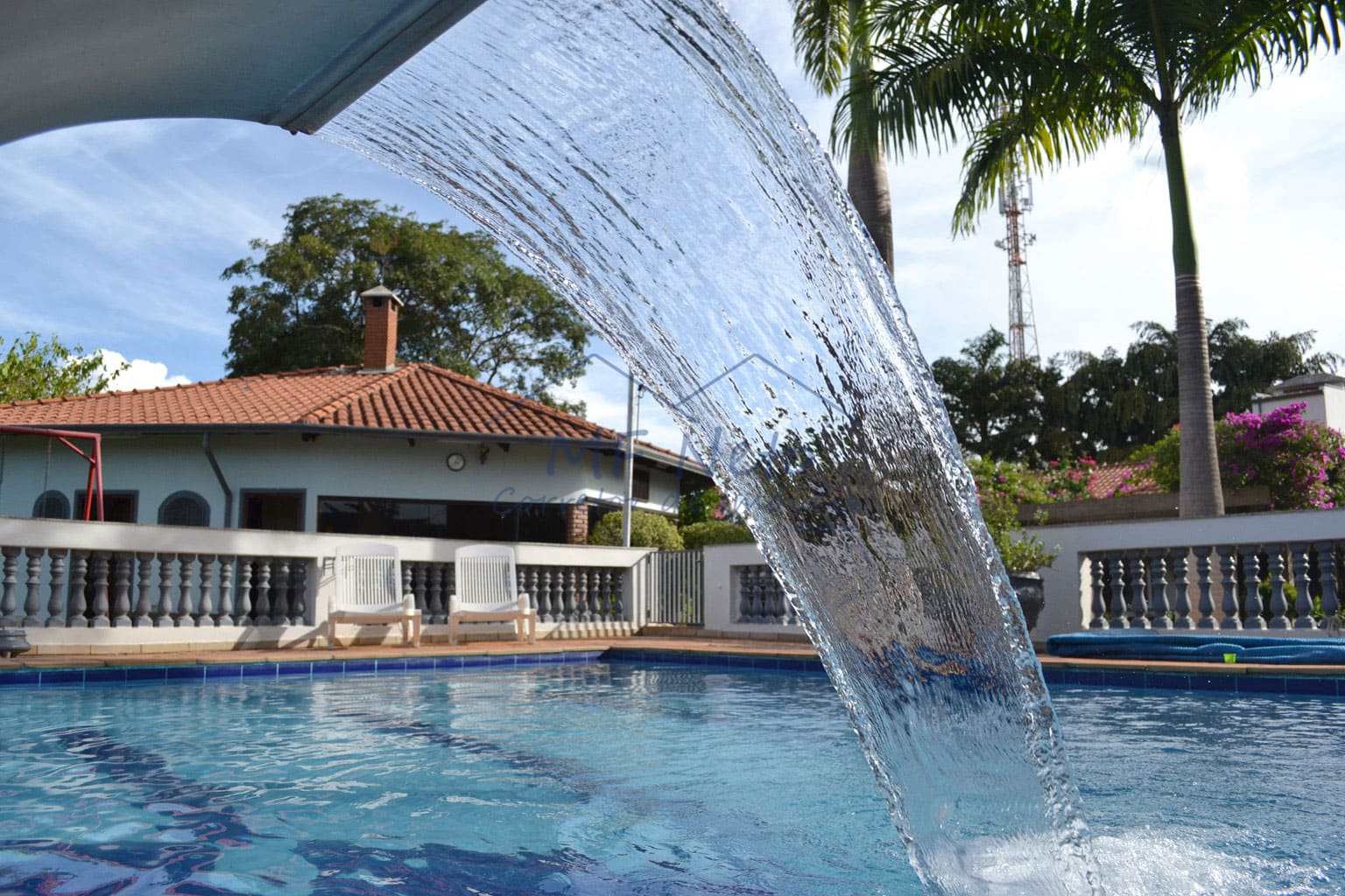 Chácara à venda com 6 quartos, 6100m² - Foto 11