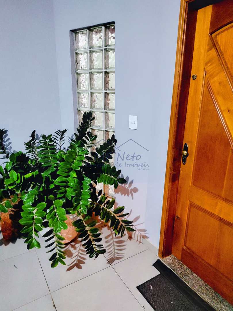 Casa, 3 quartos, 253 m² - Foto 2