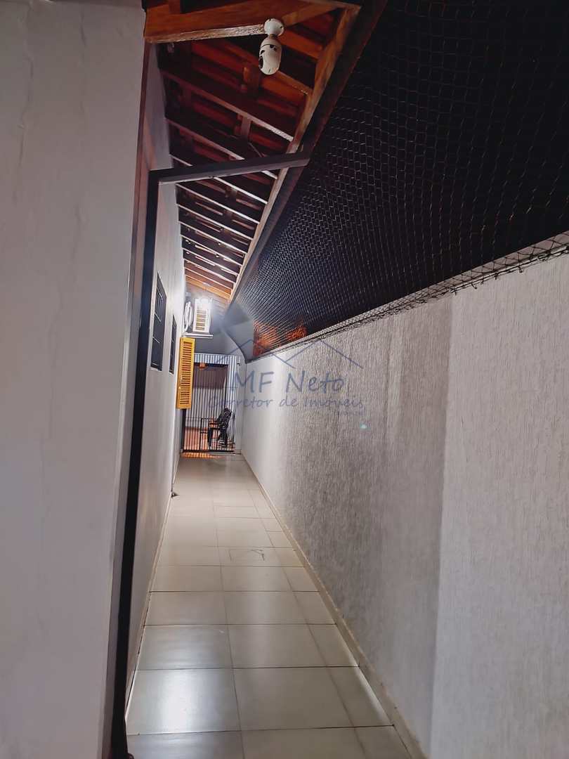 Casa, 3 quartos, 253 m² - Foto 36