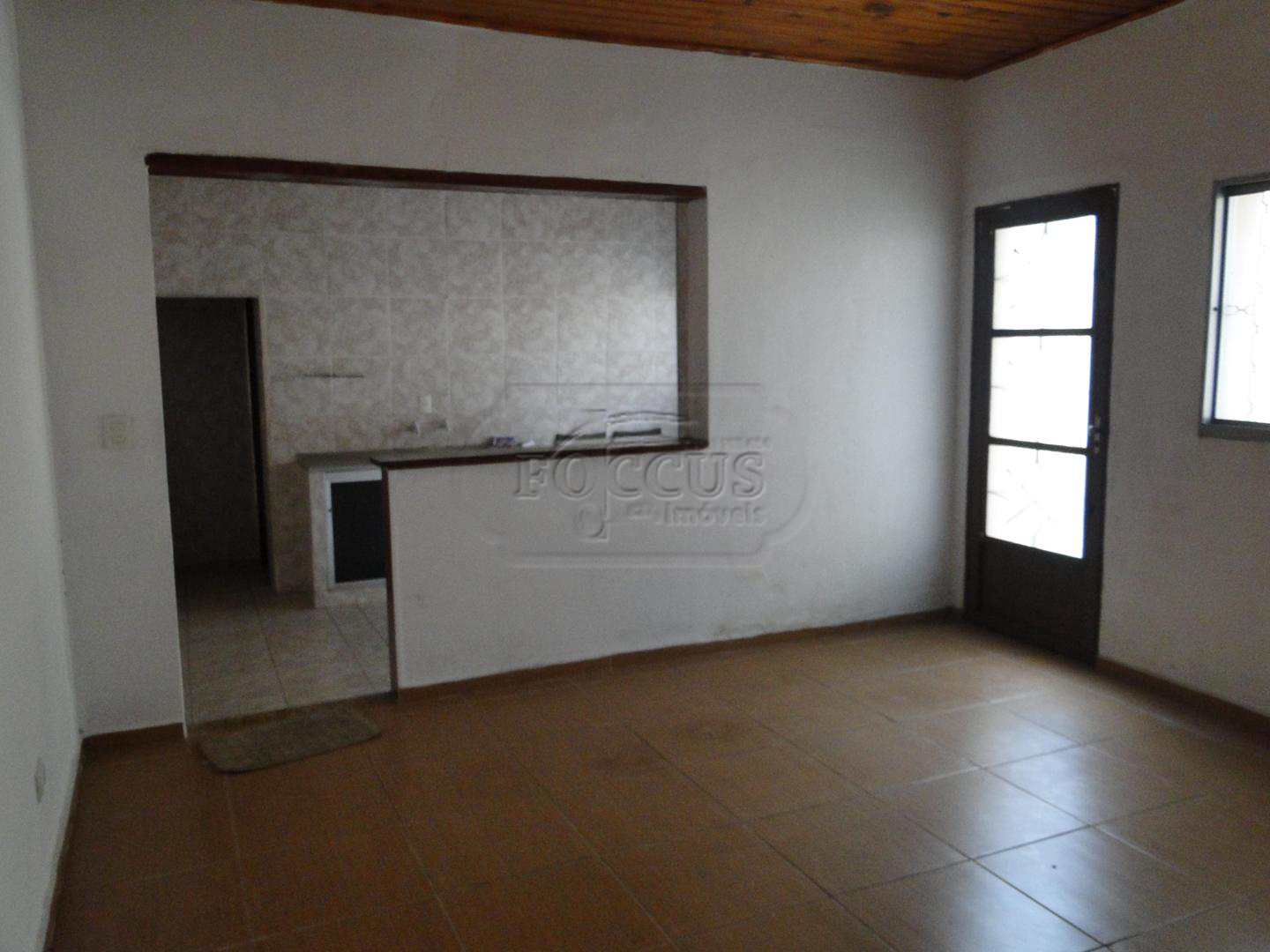 Casa à venda com 2 quartos, 92m² - Foto 2