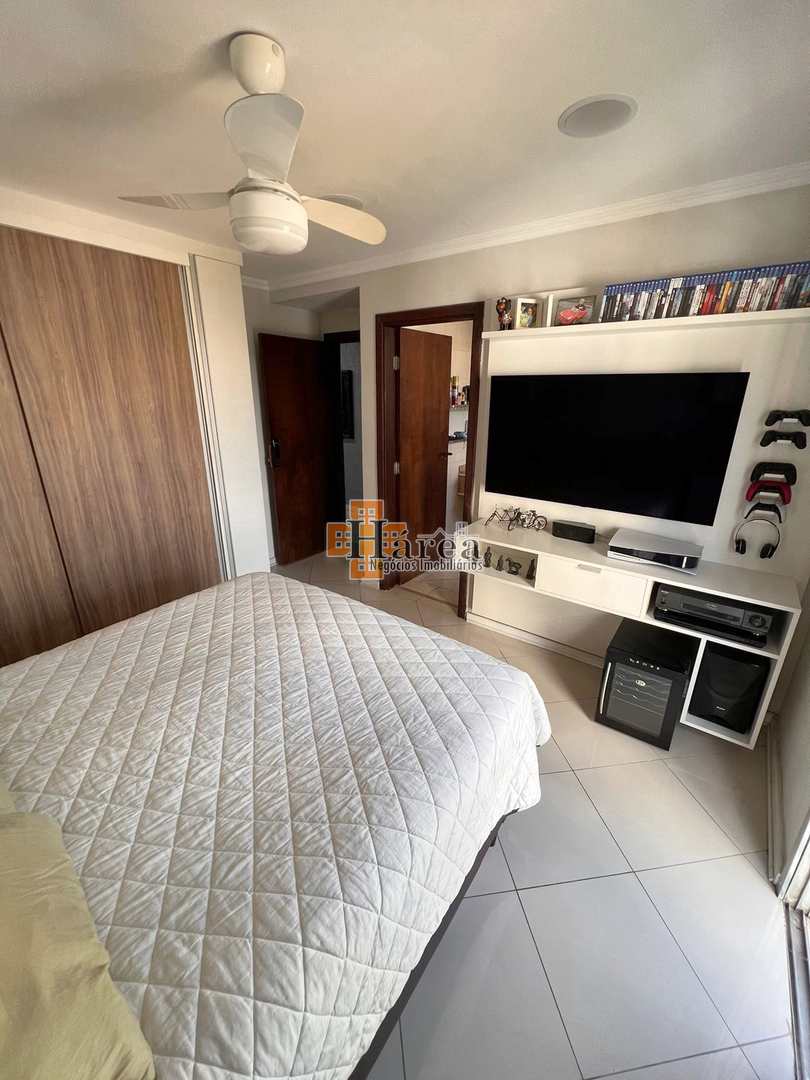 Apartamento à venda com 4 quartos, 240m² - Foto 5