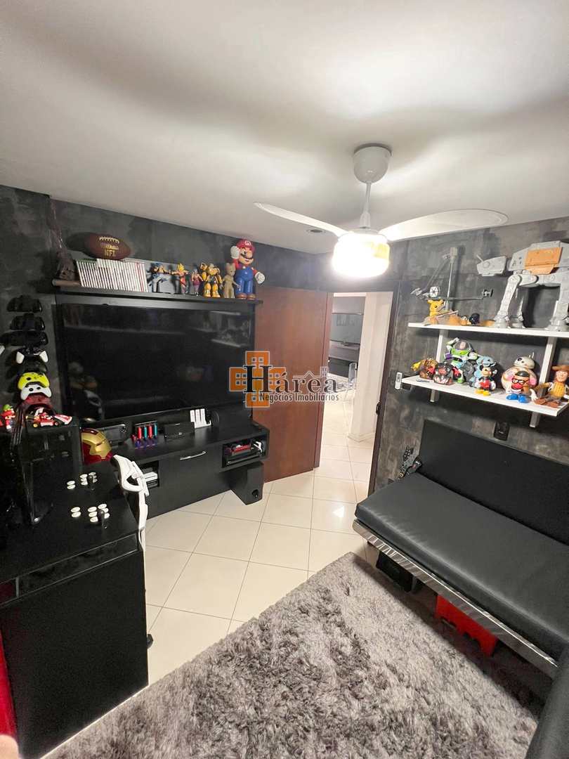 Apartamento à venda com 4 quartos, 240m² - Foto 7