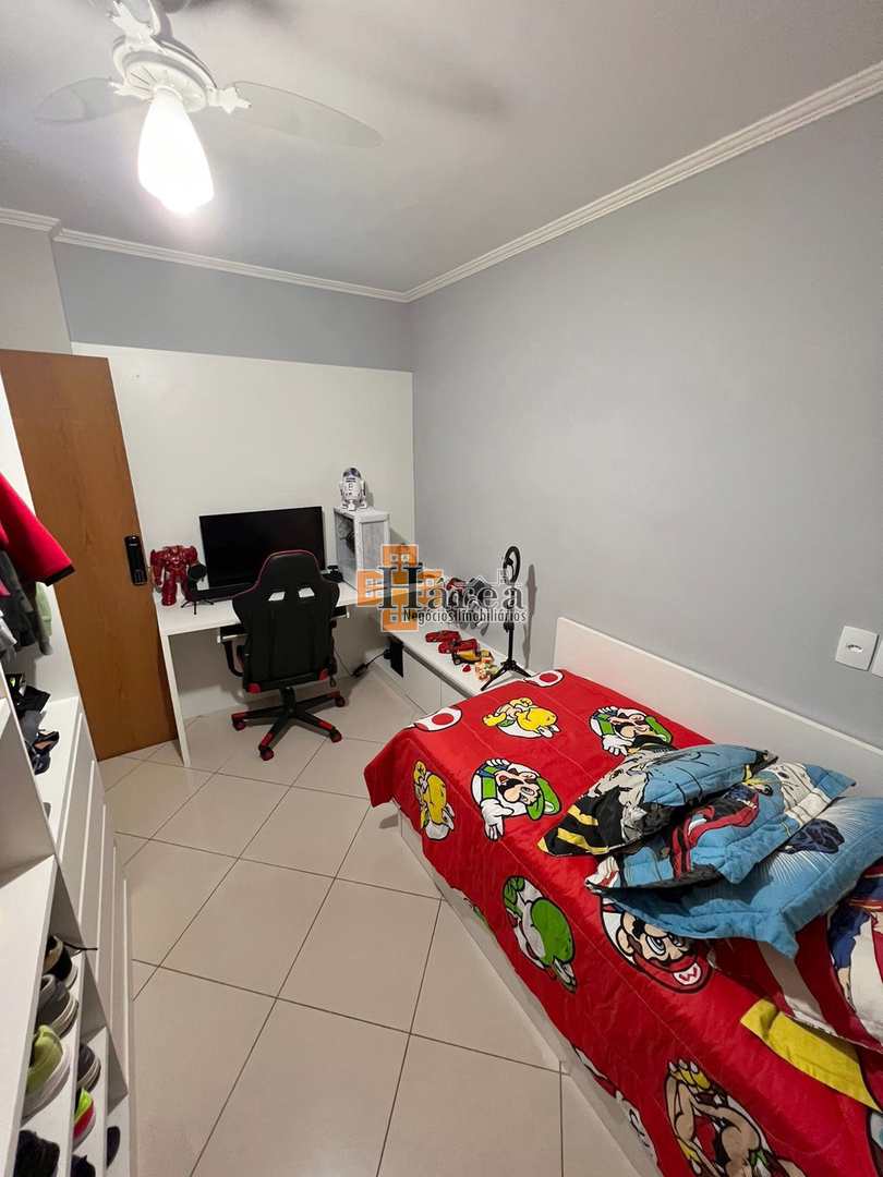 Apartamento à venda com 4 quartos, 240m² - Foto 8