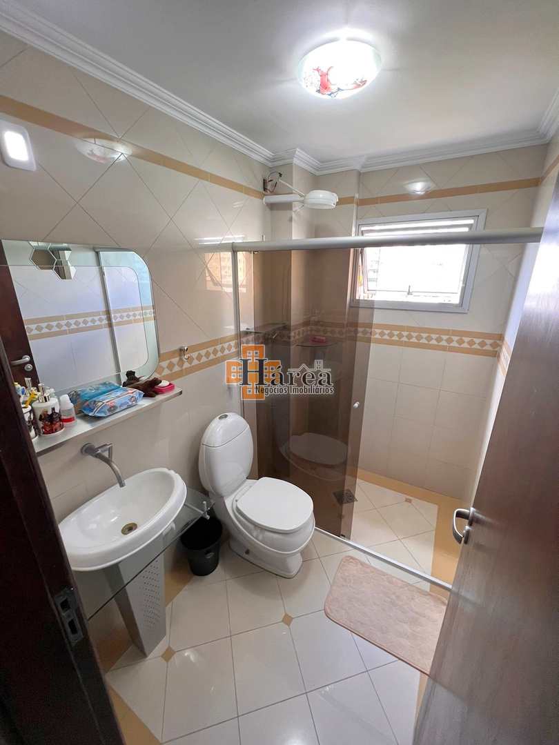 Apartamento à venda com 4 quartos, 240m² - Foto 11