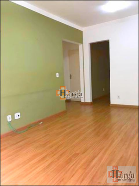 Apartamento à venda com 2 quartos, 70m² - Foto 4