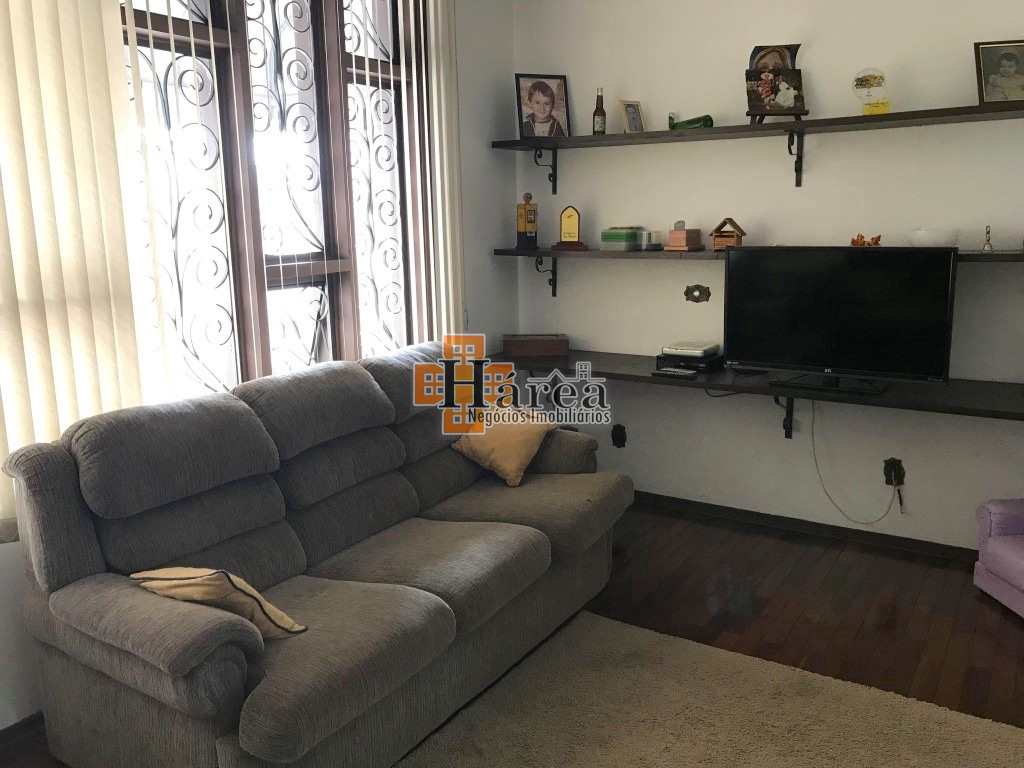 Casa à venda e aluguel com 3 quartos, 307m² - Foto 8