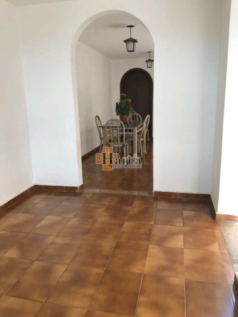 Casa à venda e aluguel com 3 quartos, 307m² - Foto 11