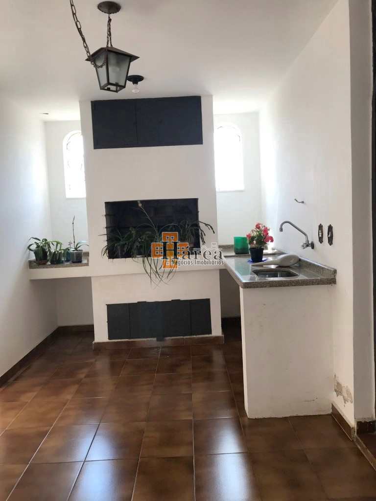 Casa à venda e aluguel com 3 quartos, 307m² - Foto 12