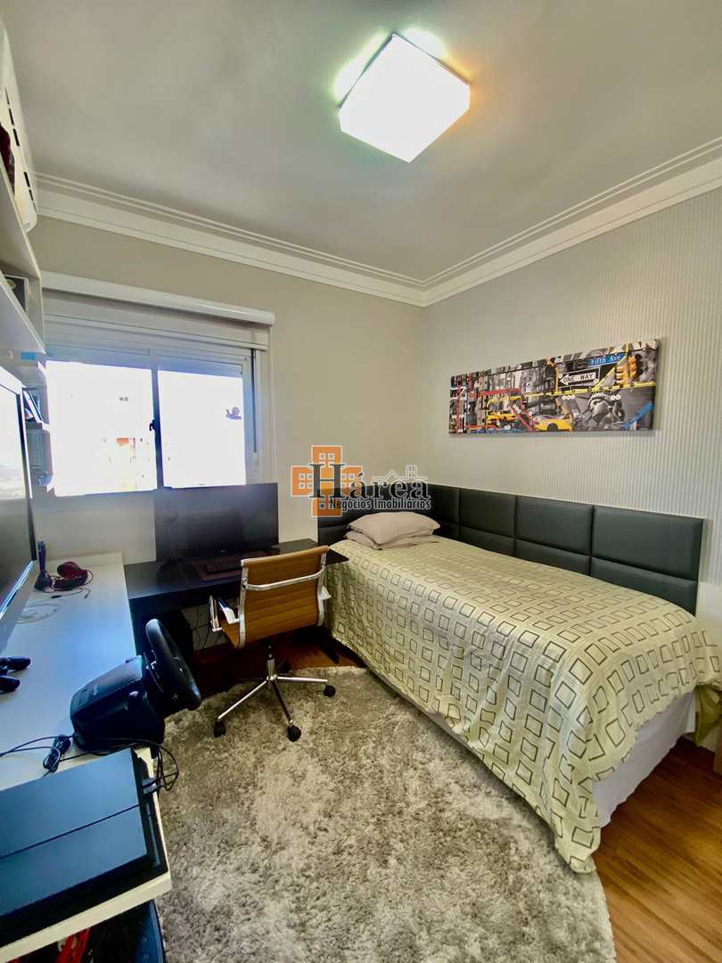 Apartamento à venda com 3 quartos, 196m² - Foto 11