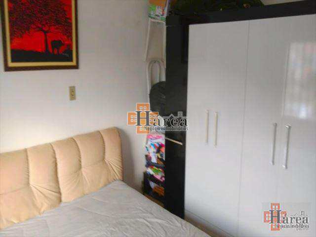 Apartamento à venda com 2 quartos, 57m² - Foto 4