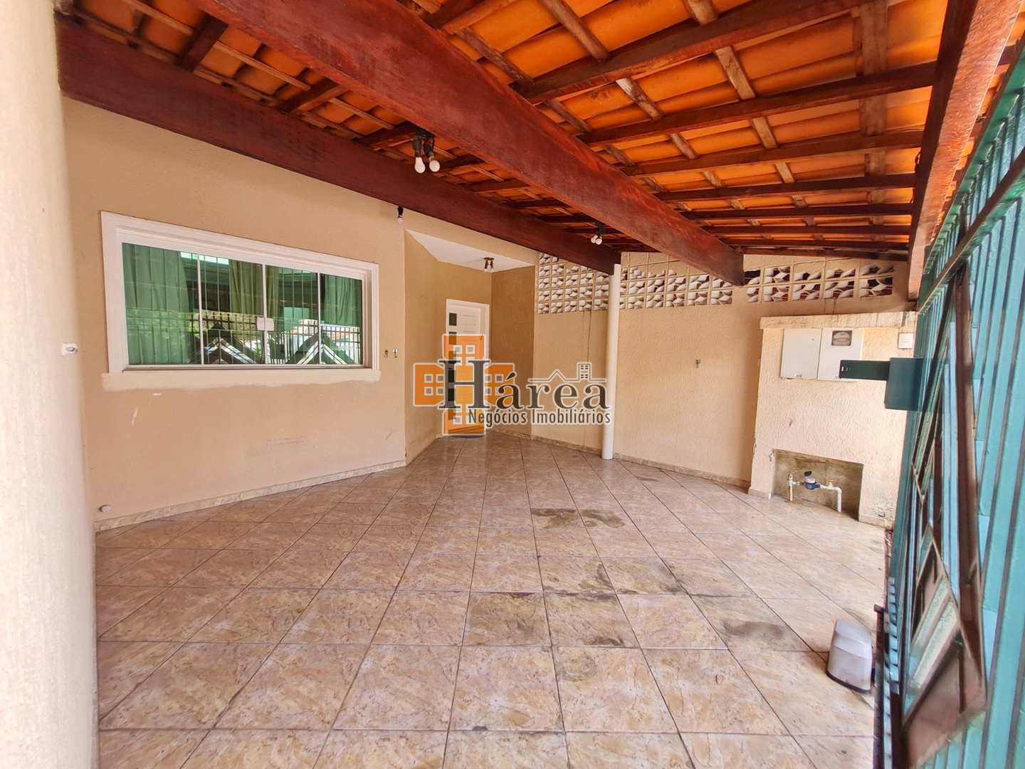 Casa à venda com 3 quartos, 94m² - Foto 2