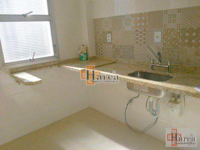 Apartamento à venda com 2 quartos, 55m² - Foto 17