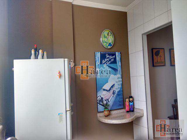 Apartamento à venda com 2 quartos, 60m² - Foto 18